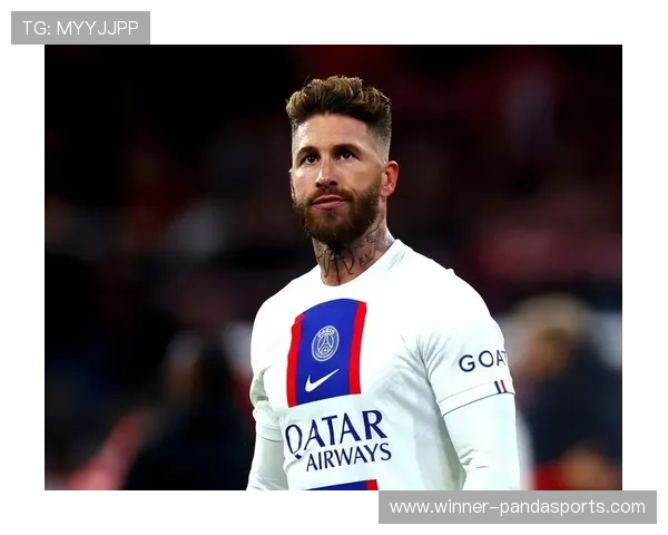 足球巨星风采展现高清照片集：领略世界级球员魅力与技术精湛瞬间